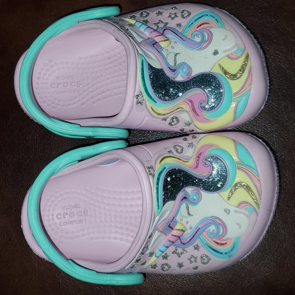 Crocs